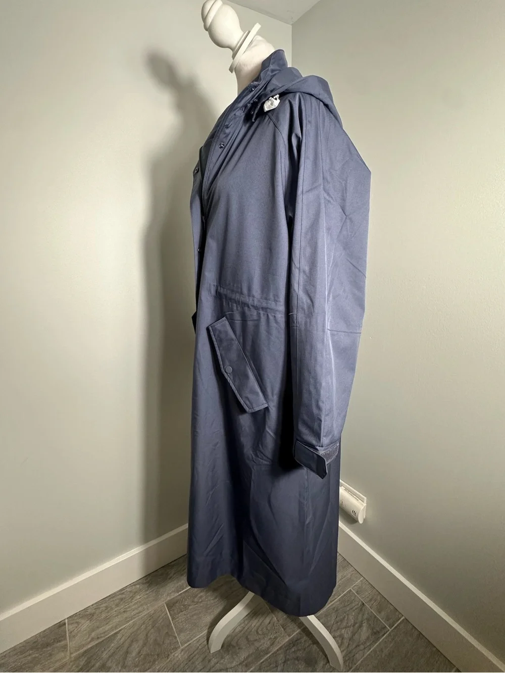 NEW Quince Weather Proof Rain Trench Coat Size Medium